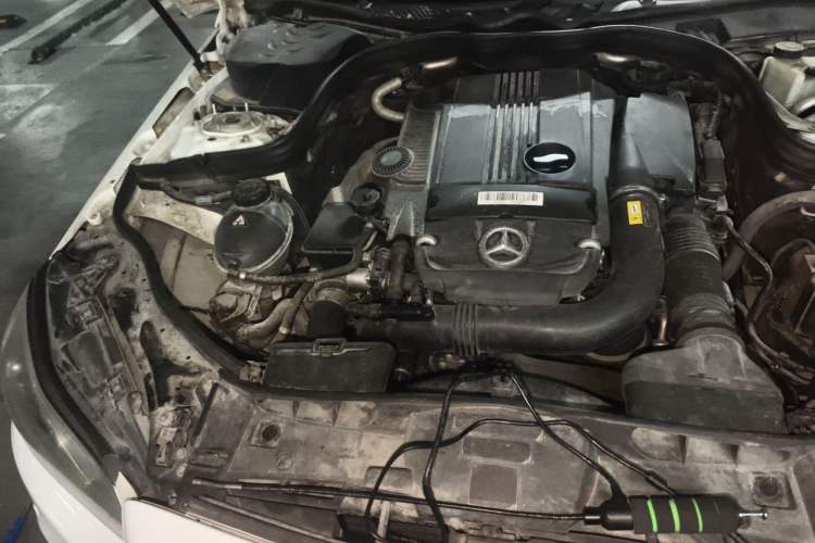 Used Mercedes-Benz E-Class 2014 Restyled E 260 L Sport Edition Engine Bay Right