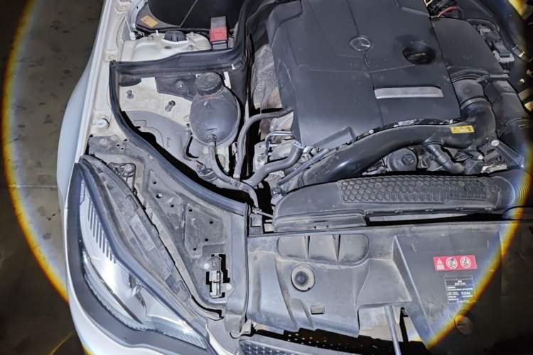Used Mercedes-Benz E-Class 2014 E 200 Coupe Engine Bay Right