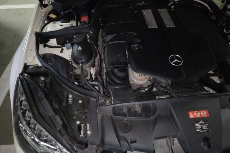 Used Mercedes-Benz E-Class 2014 E 320 Coupe Engine Bay Right