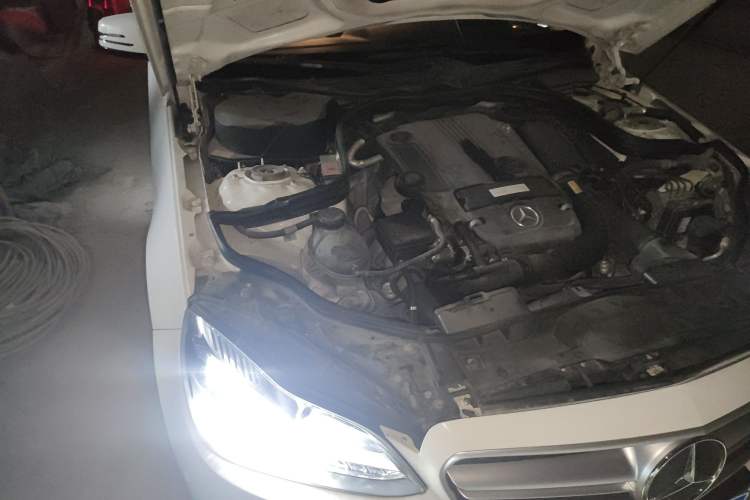 Used Mercedes-Benz E-Class 2014 Restyled E 260 L Sport Edition Engine Bay Right