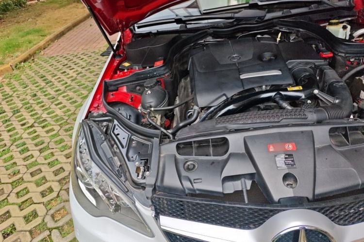 Used Mercedes-Benz E-Class 2014 E 260 Coupe Engine Bay Right