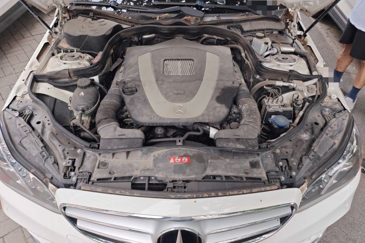 Used Mercedes-Benz E-Class 2014 Restyled E 300 L Sport Luxury Edition Engine Bay