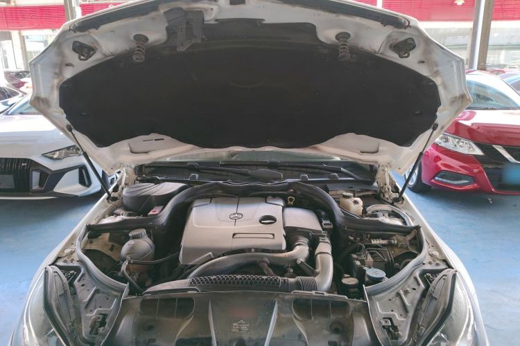 Used Mercedes-Benz E-Class 2014 E 200 Coupe Engine Bay