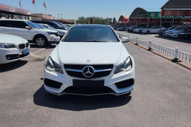 Used Mercedes-Benz E-Class 2014 E 200 Coupe Exterior 1