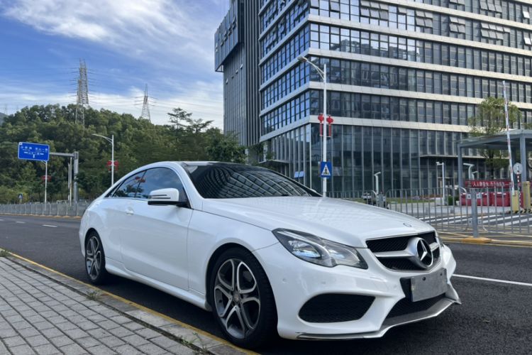 Used Mercedes-Benz E-Class 2014 E 200 Coupe Exterior 1