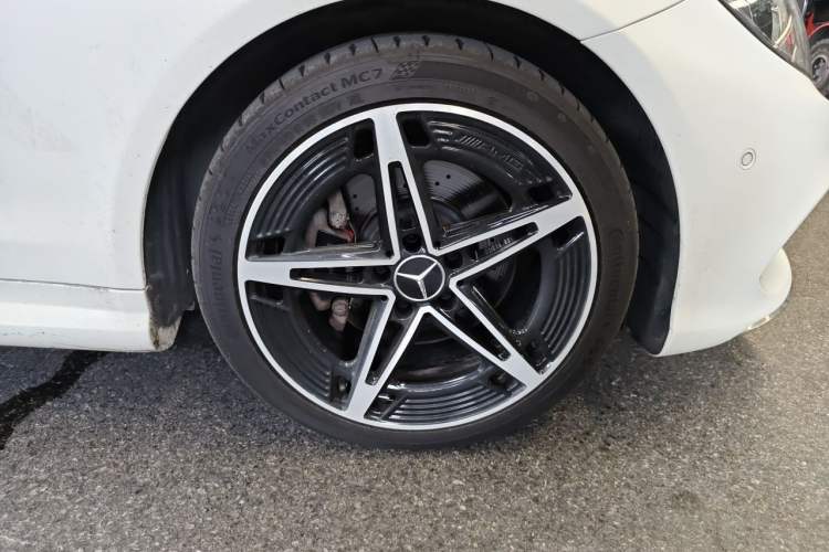 Used Mercedes-Benz E-Class 2014 E 260 Coupe Exterior 1