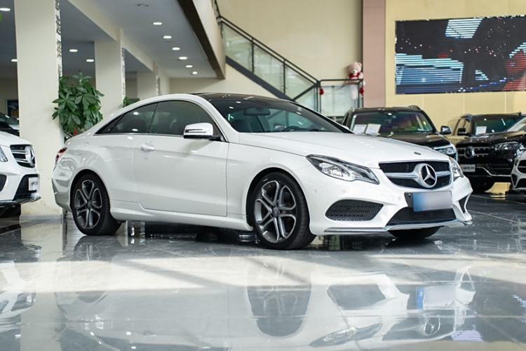 Used Mercedes-Benz E-Class 2014 E 200 Coupe Exterior 1