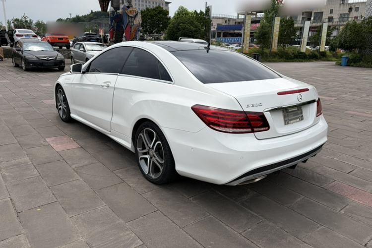 Used Mercedes-Benz E-Class 2014 E 200 Coupe Exterior 1