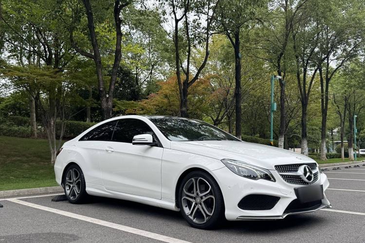 Used Mercedes-Benz E-Class 2014 E 260 Coupe Exterior 2