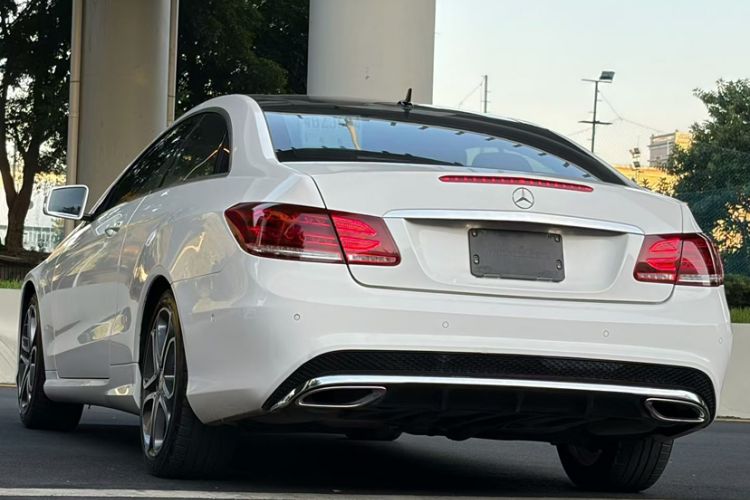 Used Mercedes-Benz E-Class 2014 E 200 Coupe Exterior 2