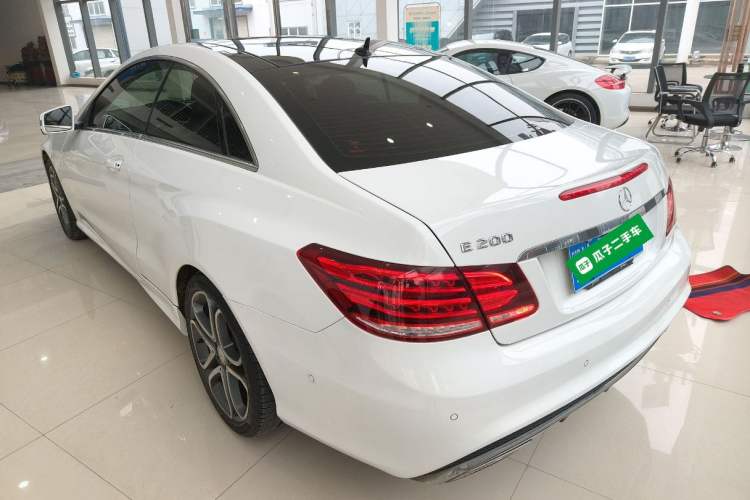 Used Mercedes-Benz E-Class 2014 E 200 Coupe Exterior 2
