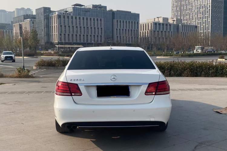 Used Mercedes-Benz E-Class 2014 E 260 L Sport Edition Exterior 2