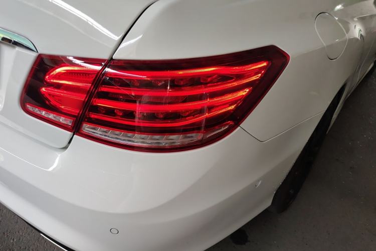 Used Mercedes-Benz E-Class 2014 E 260 Coupe Exterior 3
