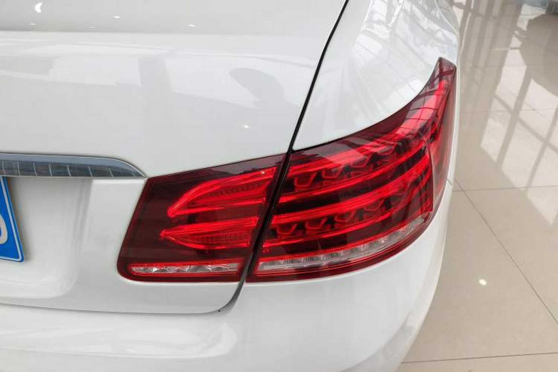 Used Mercedes-Benz E-Class 2014 E 200 Coupe Exterior 3