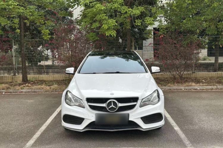 Used Mercedes-Benz E-Class 2014 E 200 Coupe Exterior 3