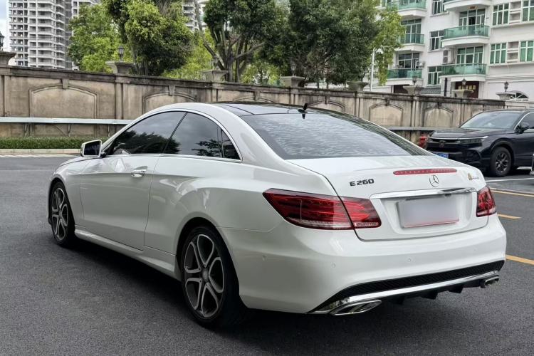 Used Mercedes-Benz E-Class 2014 E 260 Coupe Exterior 4