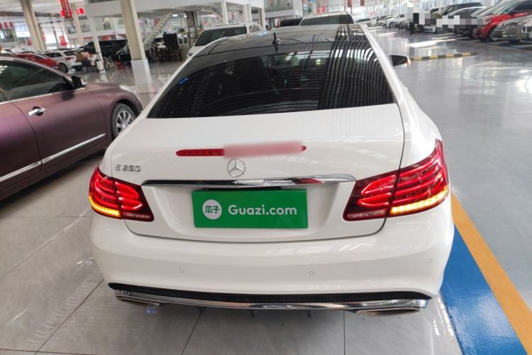 Used Mercedes-Benz E-Class 2014 E 260 Coupe Exterior 4