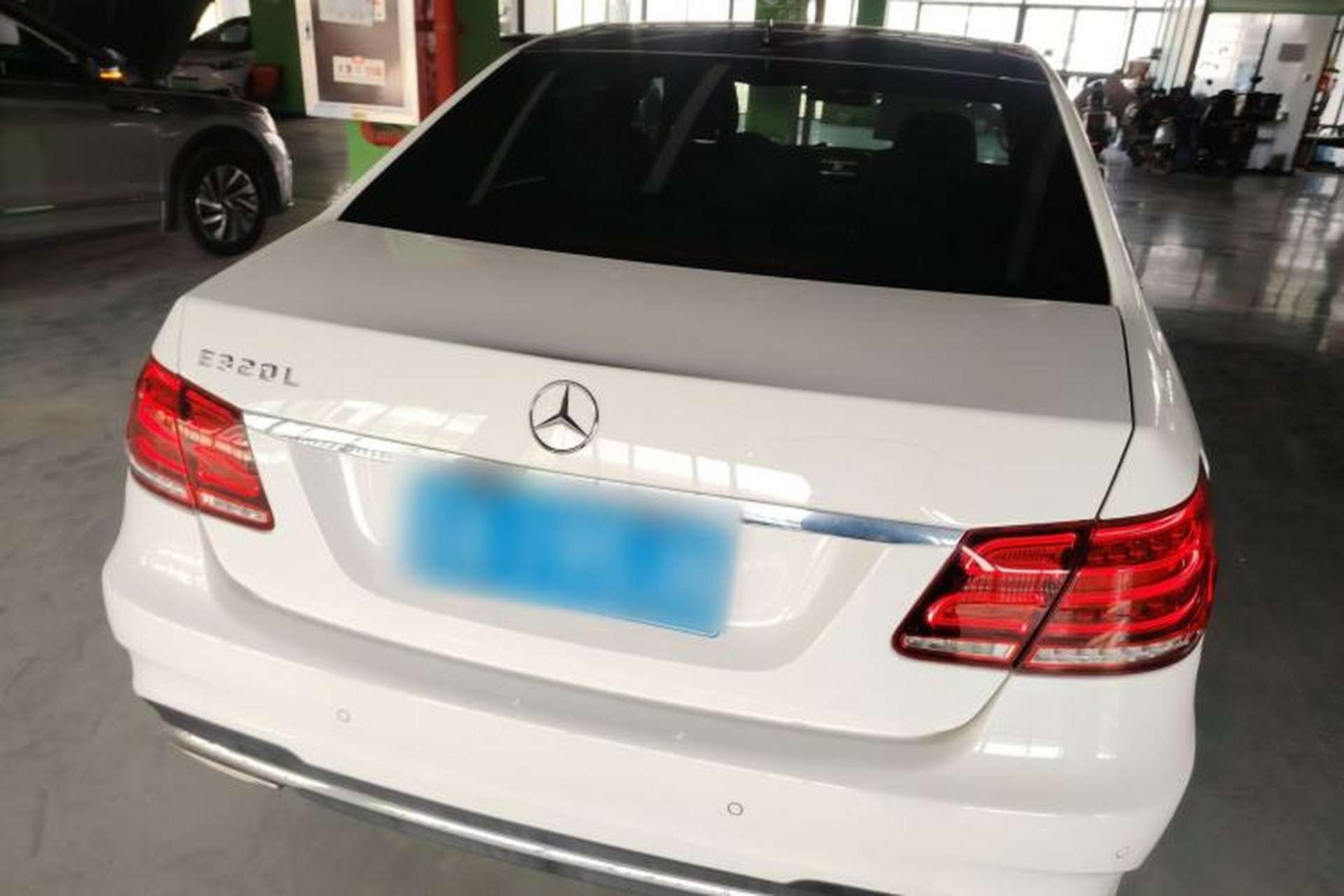 Used Mercedes-Benz E-Class 2014 E 300 L Sport Edition Exterior 4