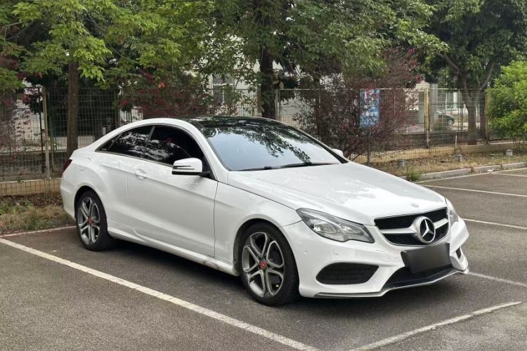 Used Mercedes-Benz E-Class 2014 E 200 Coupe Exterior 4