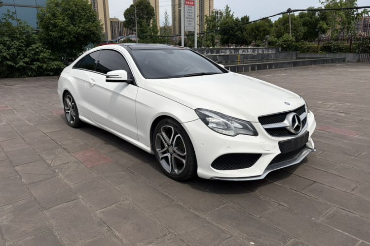 Used Mercedes-Benz E-Class 2014 E 200 Coupe Exterior 4