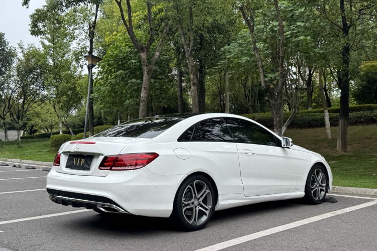 Used Mercedes-Benz E-Class 2014 E 260 Coupe Exterior 5