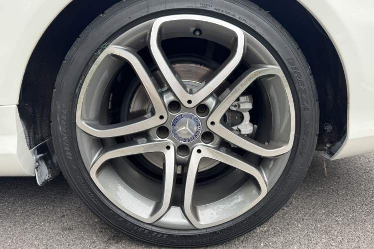 Used Mercedes-Benz E-Class 2014 E 260 Coupe Exterior 6