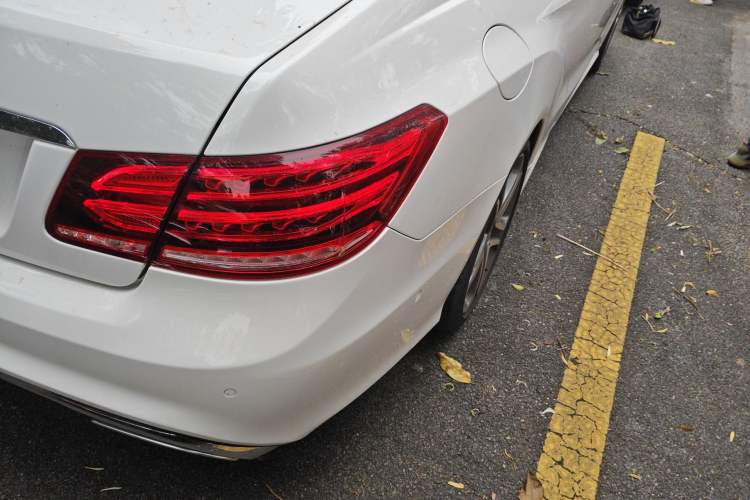 Used Mercedes-Benz E-Class 2014 E 200 Coupe Exterior 6