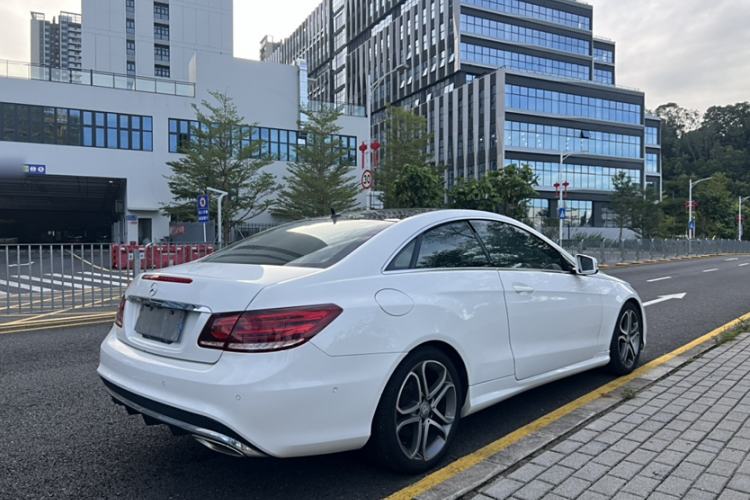Used Mercedes-Benz E-Class 2014 E 200 Coupe Exterior 6