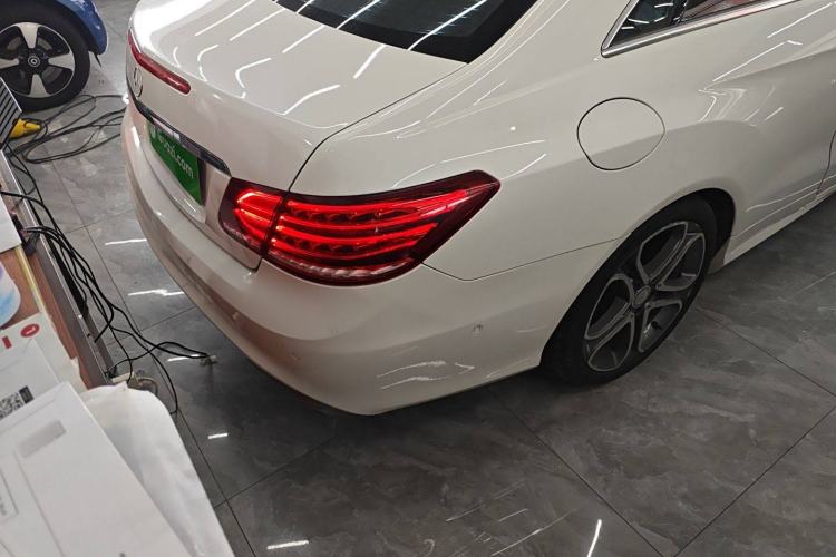 Used Mercedes-Benz E-Class 2014 E 260 Coupe Exterior 6