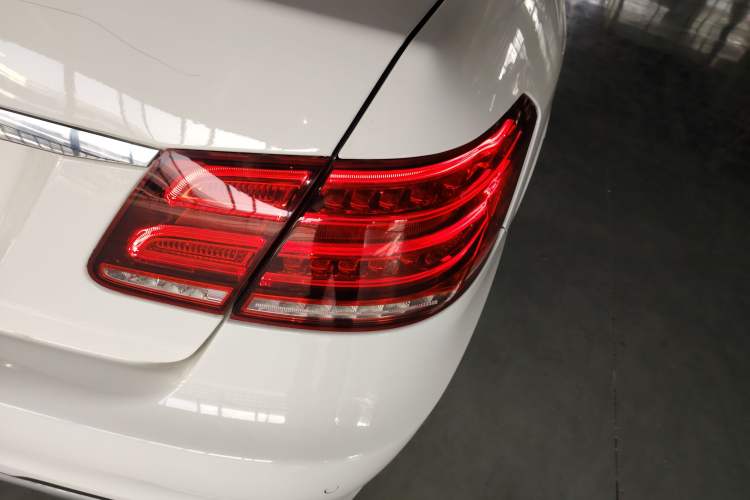 Used Mercedes-Benz E-Class 2014 E 300 L Sport Edition Exterior 6