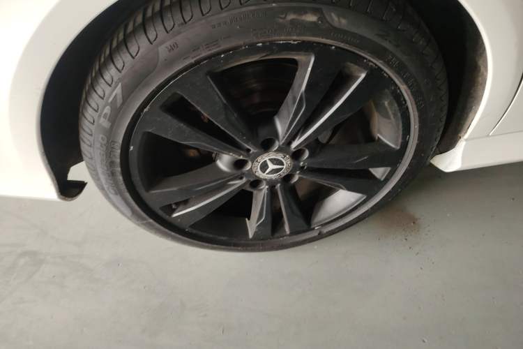 Used Mercedes-Benz E-Class 2014 E 300 L Sport Edition Exterior 8