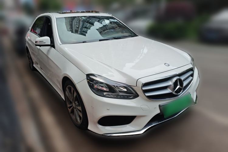 Used Mercedes-Benz E-Class 2014 E 260 L Sport Edition Front Right 45 Deg