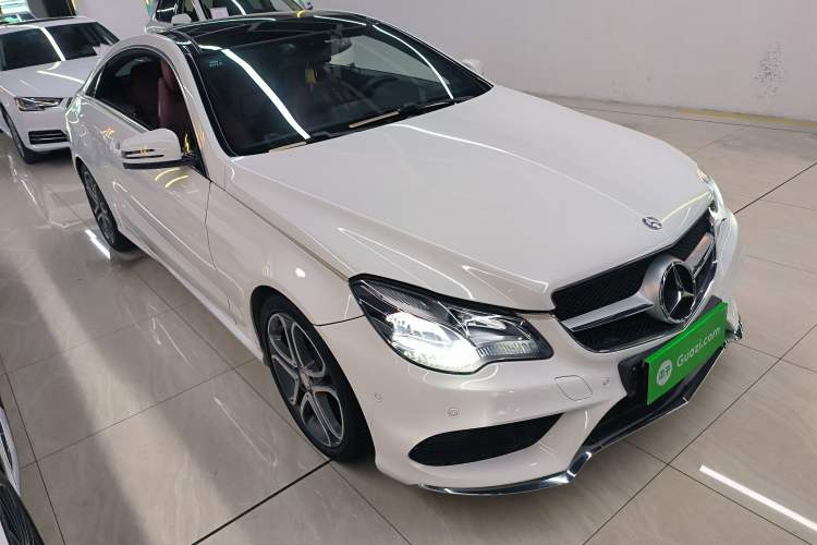 Used Mercedes-Benz E-Class 2014 E 200 Coupe Front Right 45 Deg