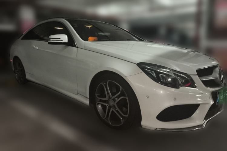 Used Mercedes-Benz E-Class 2014 E 260 Coupe Front Right 45 Deg