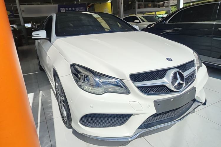 Used Mercedes-Benz E-Class 2014 E 200 Coupe Front Right 45 Deg
