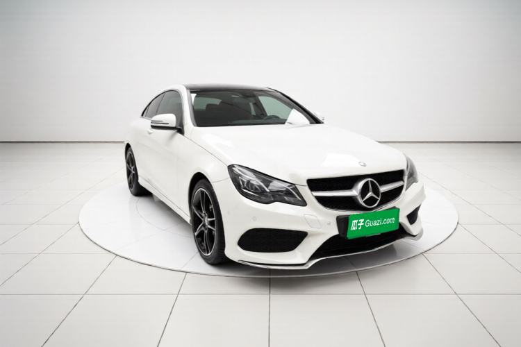 Used Mercedes-Benz E-Class 2014 E 200 Coupe Front Right 45 Deg