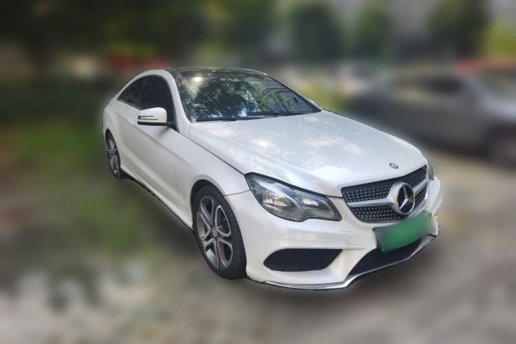 Used Mercedes-Benz E-Class 2014 E 200 Coupe Front Right 45 Deg