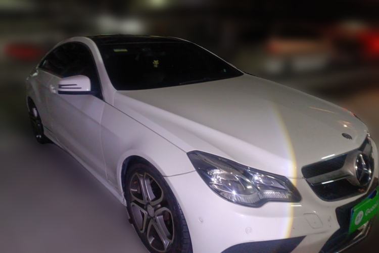 Used Mercedes-Benz E-Class 2014 E 200 Coupe Front Right 45 Deg