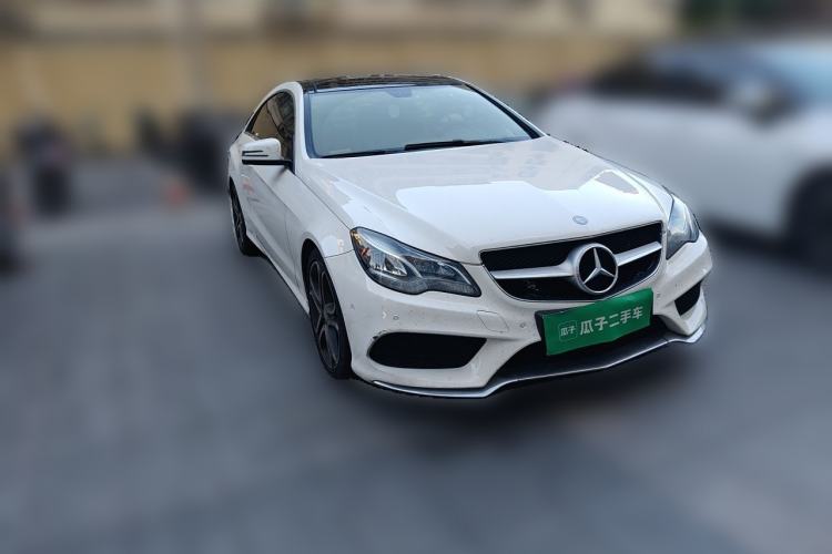 Used Mercedes-Benz E-Class 2014 E 200 Coupe Front Right 45 Deg