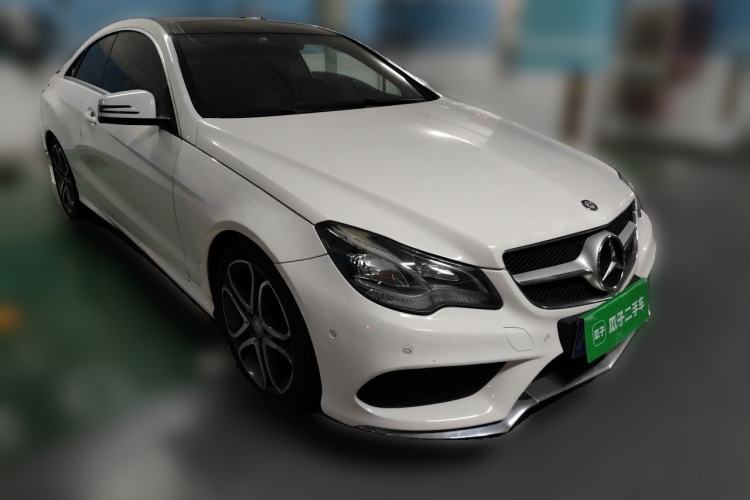 Used Mercedes-Benz E-Class 2014 E 200 Coupe Front Right 45 Deg