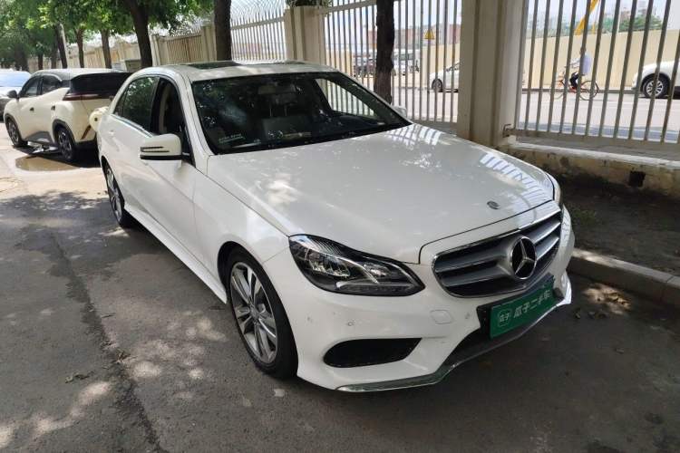 Used Mercedes-Benz E-Class 2014 E 260 L Sport Edition Front Right 45 Deg