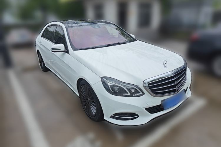 Used Mercedes-Benz E-Class 2014 E 300 L Front Right 45 Deg