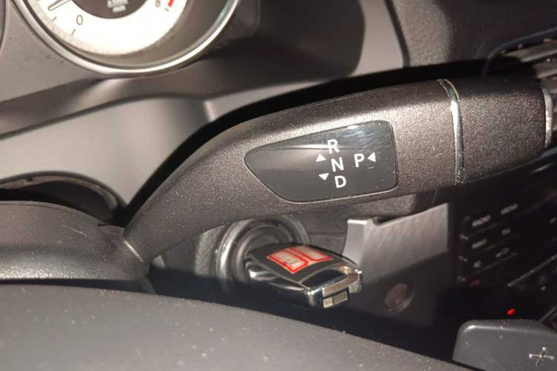 Used Mercedes-Benz E-Class 2014 E 260 Convertible Coupe Gear Lever