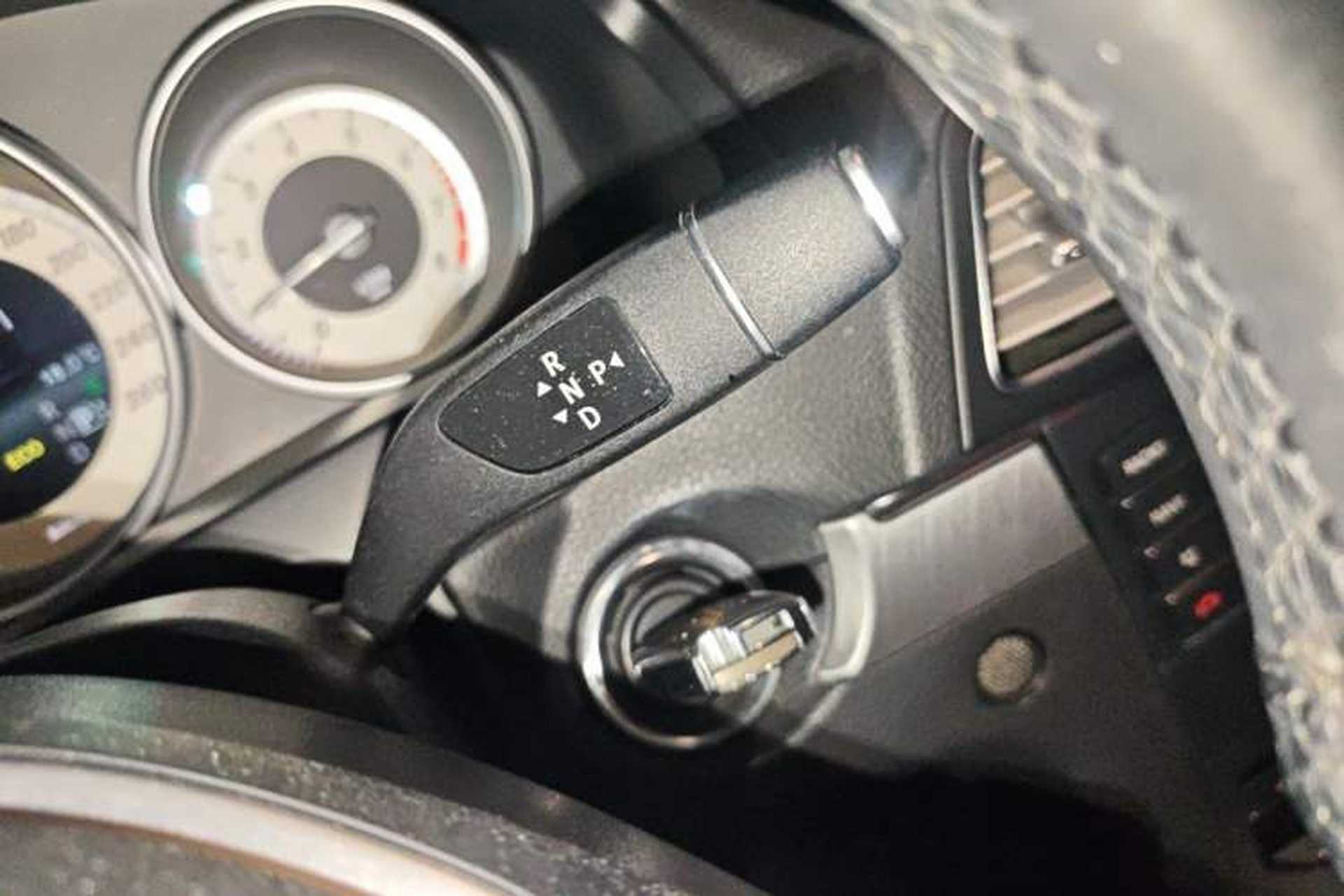 Used Mercedes-Benz E-Class 2014 E 260 Coupe Gear Lever