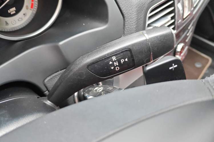 Used Mercedes-Benz E-Class 2014 E 200 Coupe Gear Lever