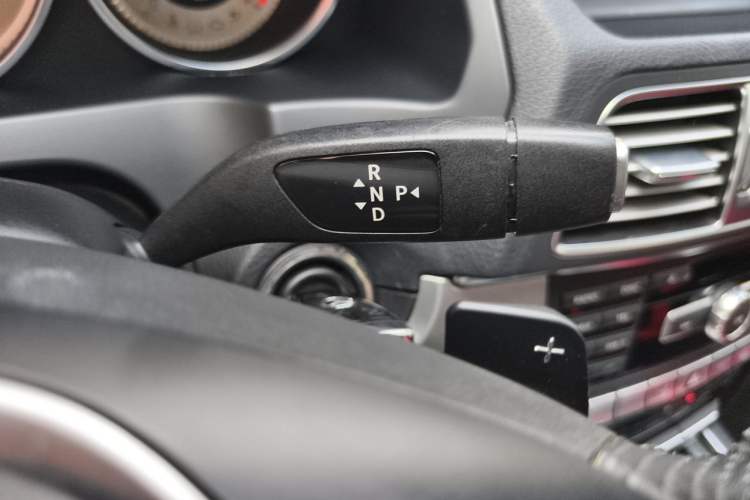 Used Mercedes-Benz E-Class 2014 E 200 Coupe Gear Lever