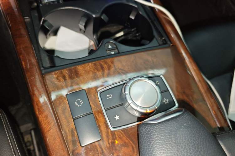 Used Mercedes-Benz E-Class 2014 E 260 L Luxury Model Gear Lever