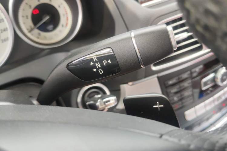 Used Mercedes-Benz E-Class 2014 E 260 Coupe Gear Lever