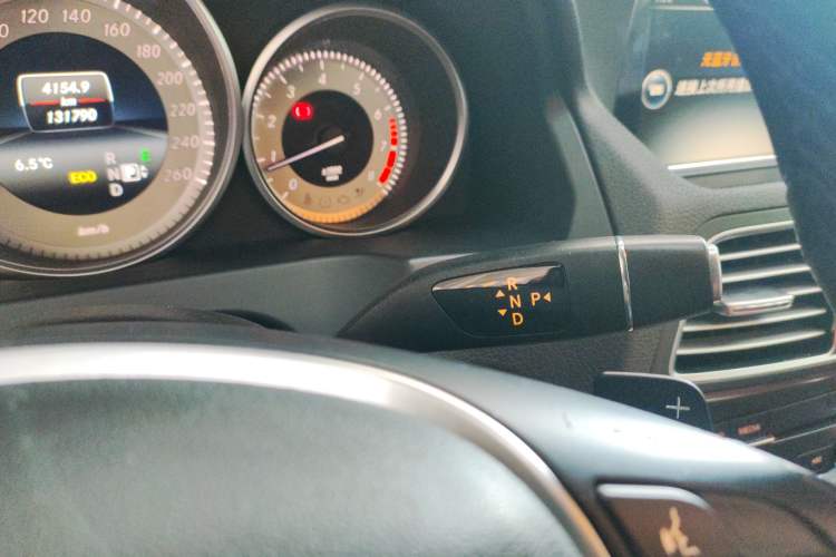 Used Mercedes-Benz E-Class 2014 E 260 Coupe Gear Lever