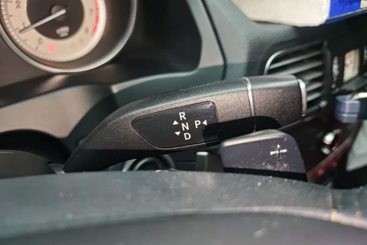 Used Mercedes-Benz E-Class 2014 E 260 Coupe Gear Lever